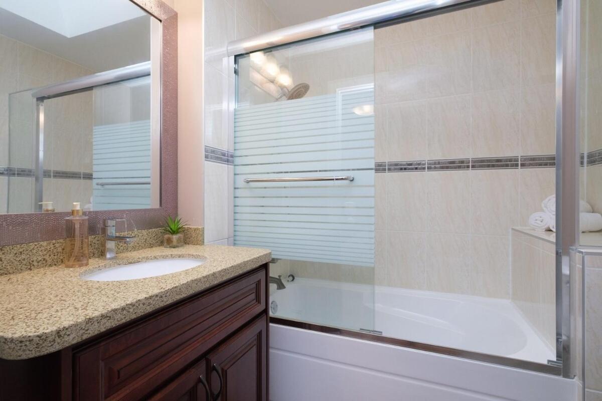 Spacious 4Br W Ensuites Mins To Downtown Yvr Ubc Βανκούβερ Εξωτερικό φωτογραφία