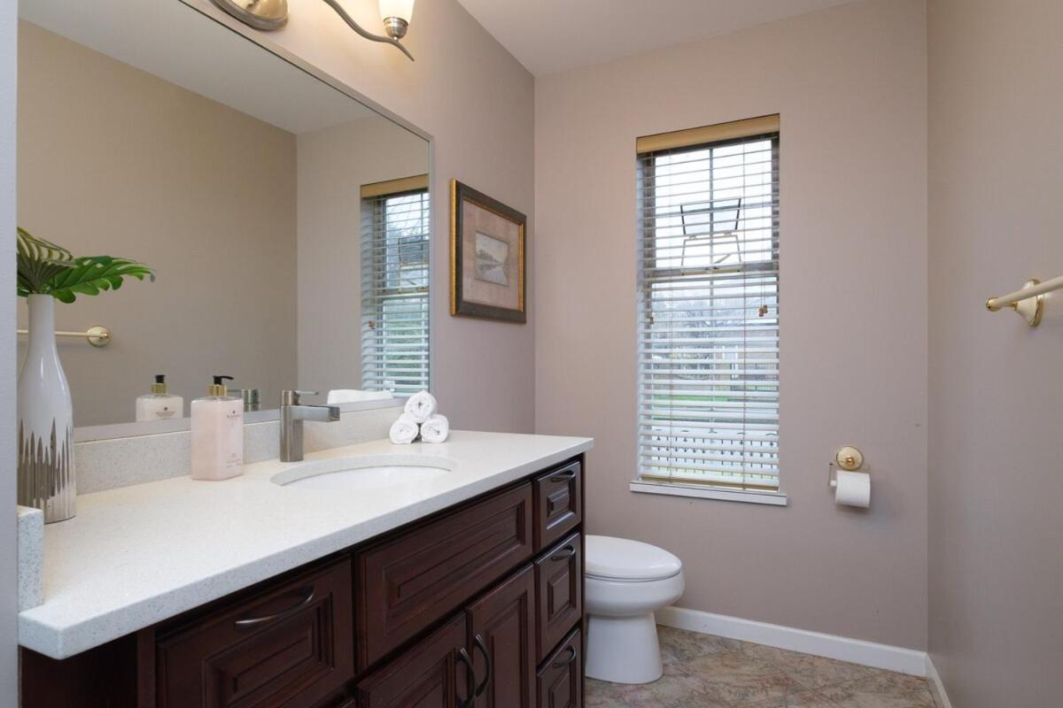 Spacious 4Br W Ensuites Mins To Downtown Yvr Ubc Βανκούβερ Εξωτερικό φωτογραφία