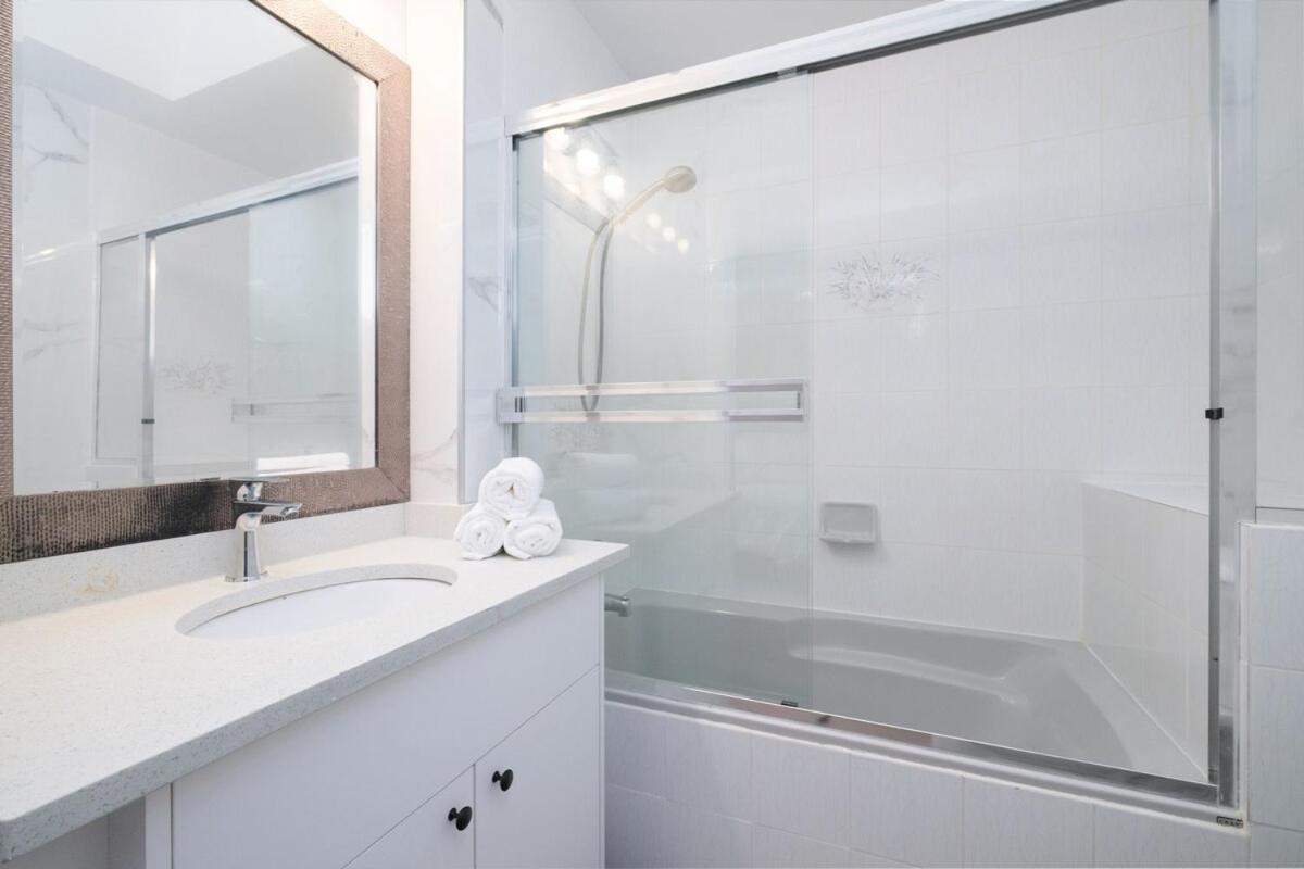 Spacious 4Br W Ensuites Mins To Downtown Yvr Ubc Βανκούβερ Εξωτερικό φωτογραφία